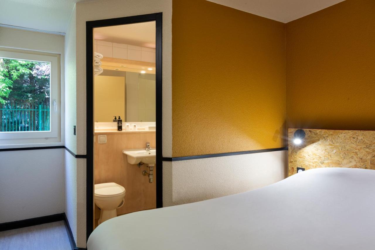 Greet Hotel Villeneuve La Garenne - Renove Zewnętrze zdjęcie