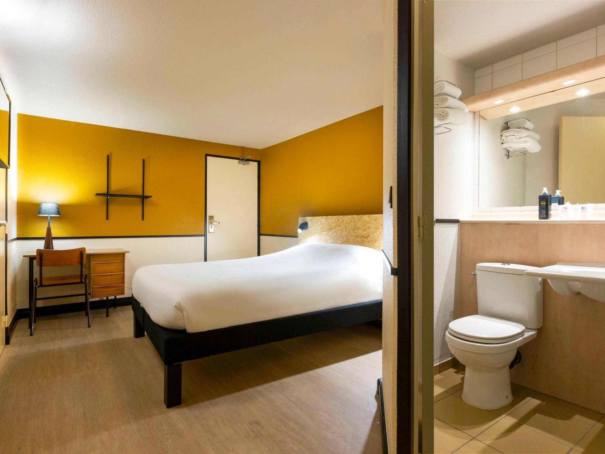 Greet Hotel Villeneuve La Garenne - Renove Zewnętrze zdjęcie