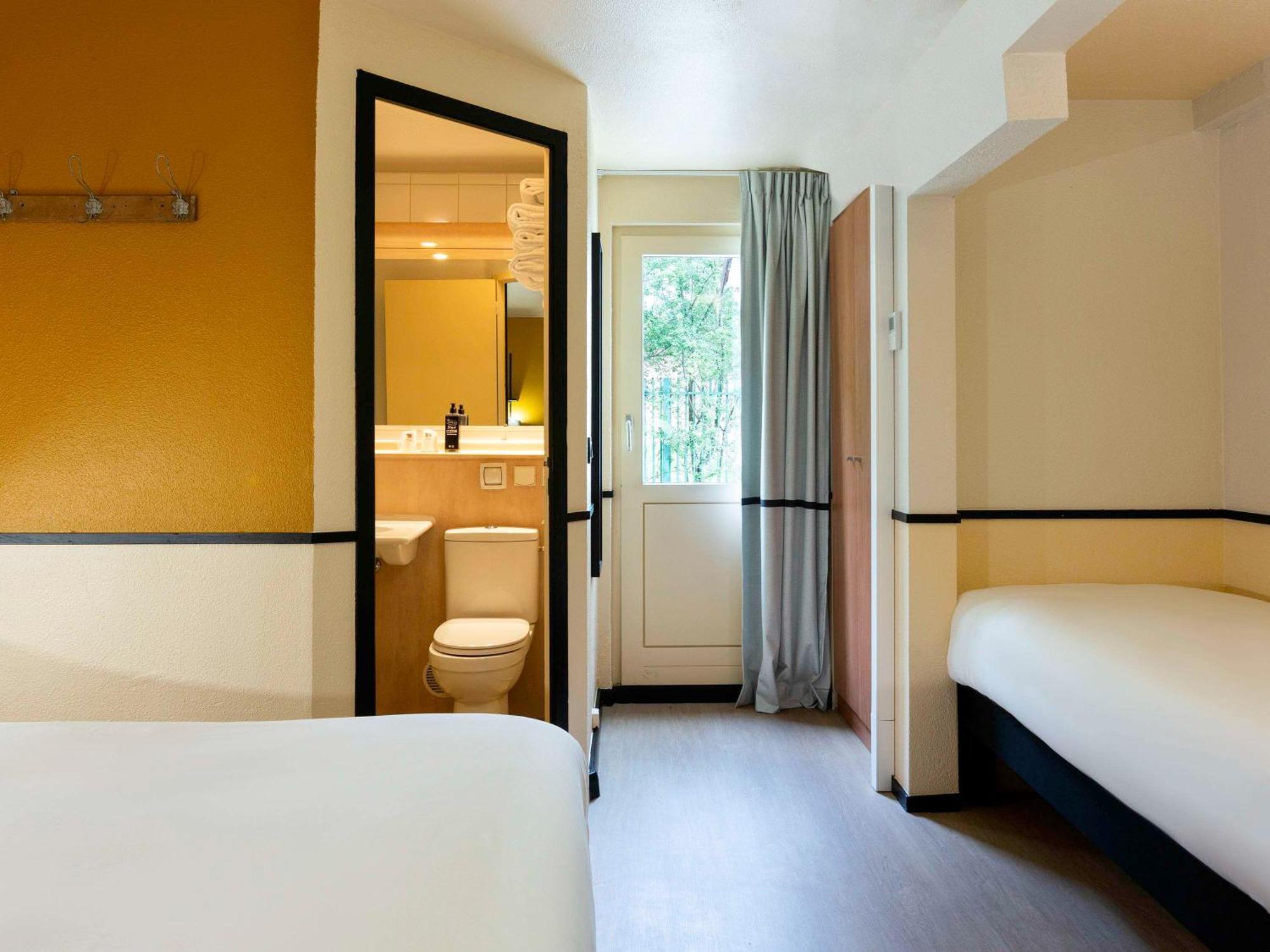 Greet Hotel Villeneuve La Garenne - Renove Zewnętrze zdjęcie