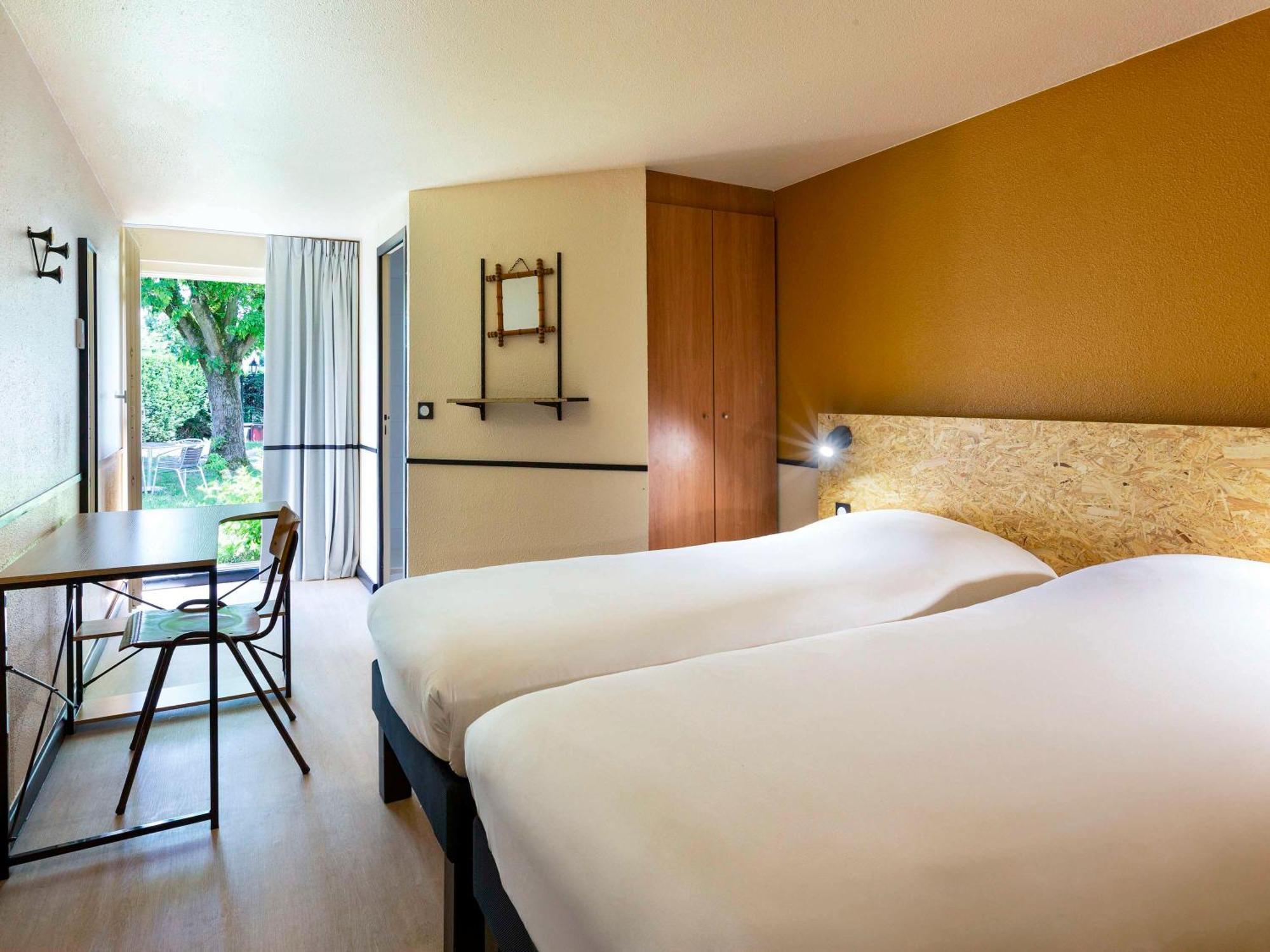 Greet Hotel Villeneuve La Garenne - Renove Zewnętrze zdjęcie