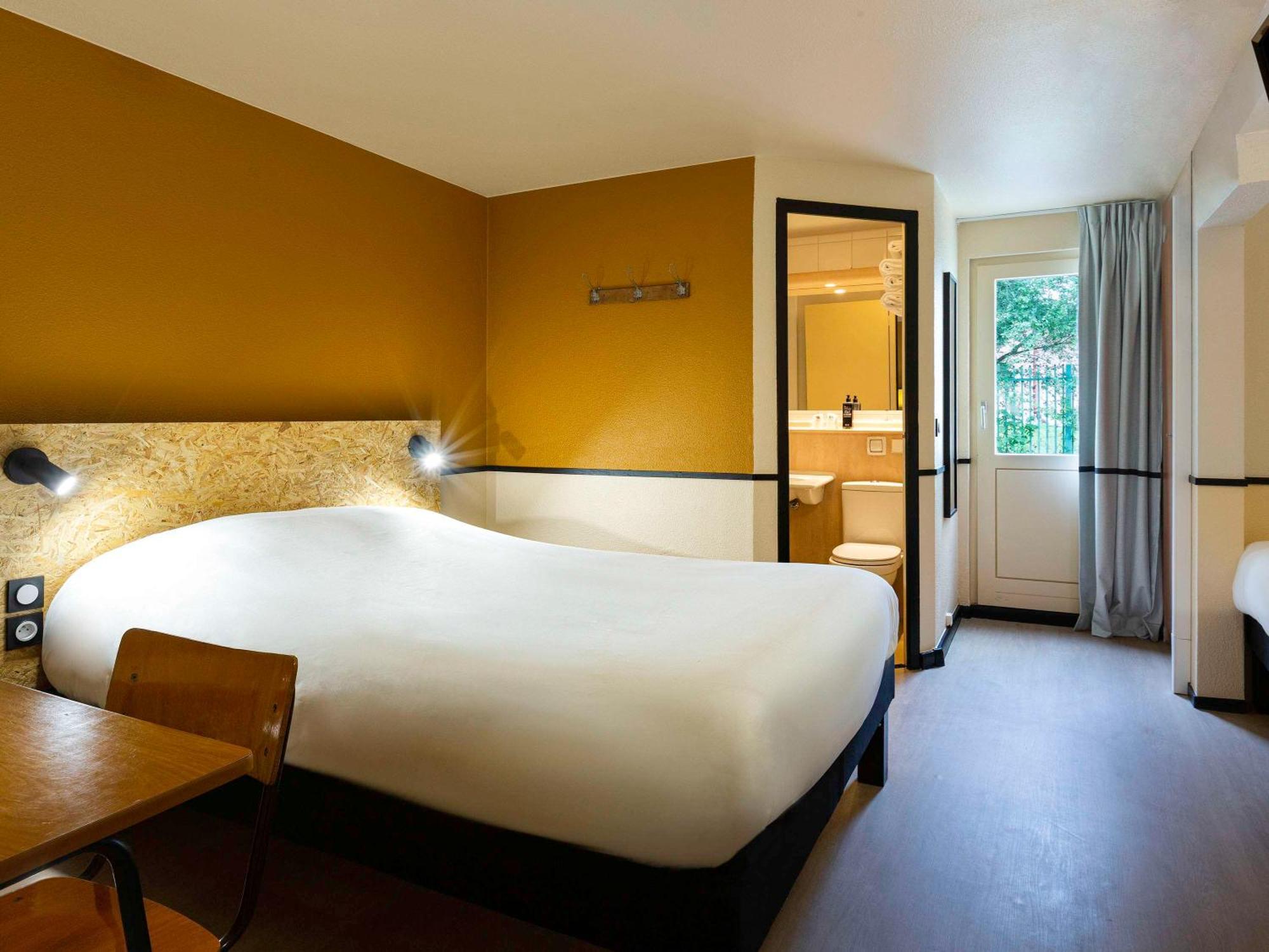 Greet Hotel Villeneuve La Garenne - Renove Zewnętrze zdjęcie